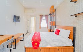 Redliving Apartemen Easton Park Jatinangor - Rajes Room